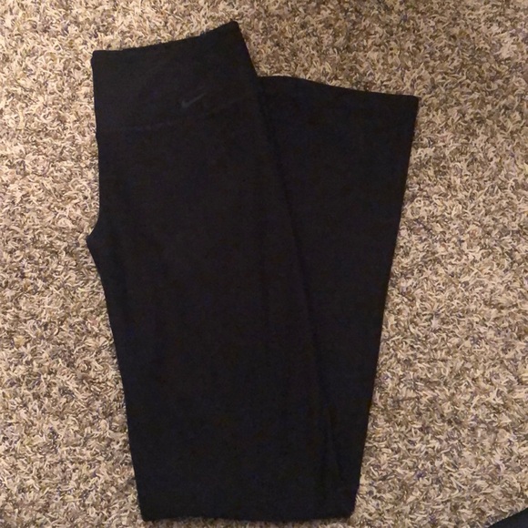 Nike Womens Bootcut Black Yoga Pants